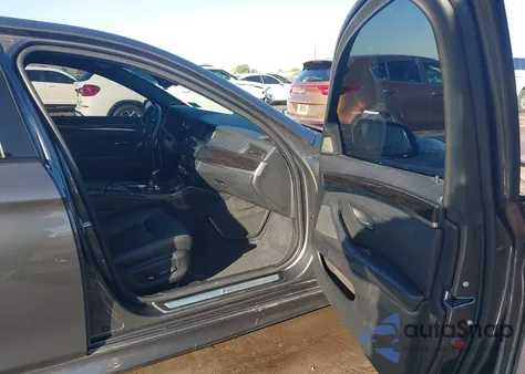 2015 BMW 535I xDrive z USA, uszkodzony, nr VIN WBA5B3C5XFD548238